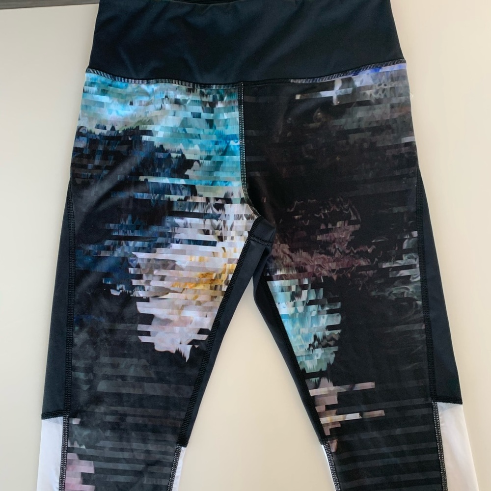 Pure Bare Alala Balance Printed Legging
